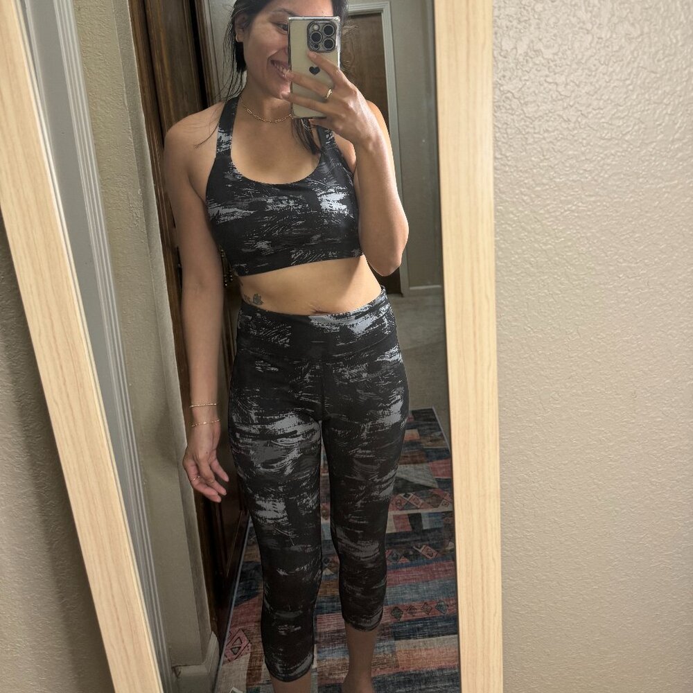 Gap Fit Workout Set - Bra and Leggings (S)